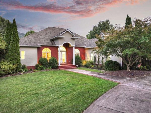 4165 Asheland Cove Drive , Young Harris, GA 30582