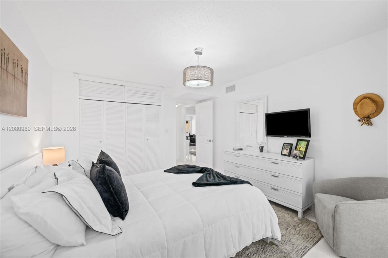 328 N Ocean Blvd, Unit 104, Pompano Beach, FL 33062 Photo