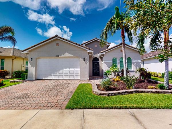9727 SW CHESTWOOD Avenue, Port St. Lucie, FL 34987