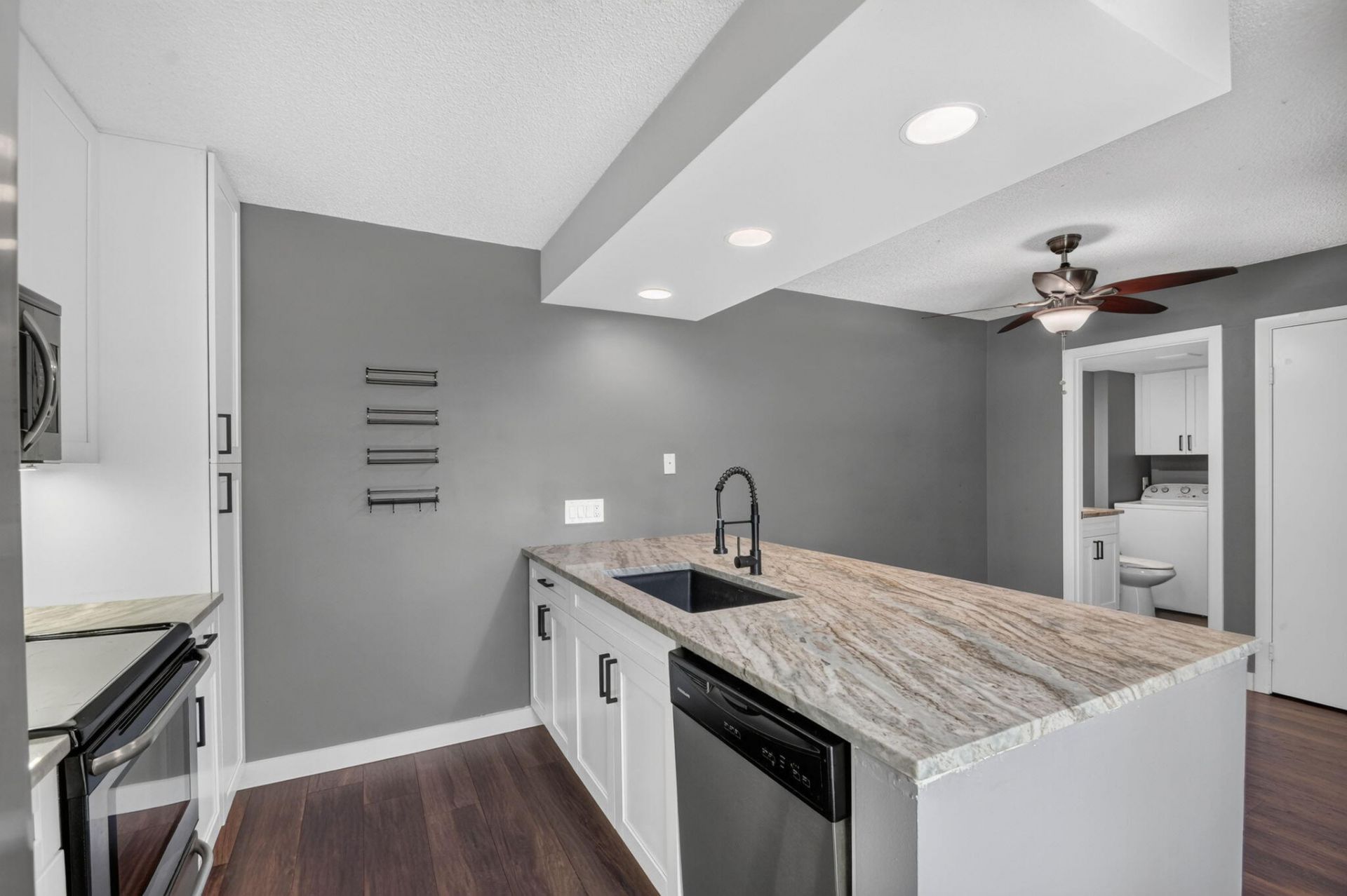 2409 24th Way, West Palm Beach, FL 33407 Photo