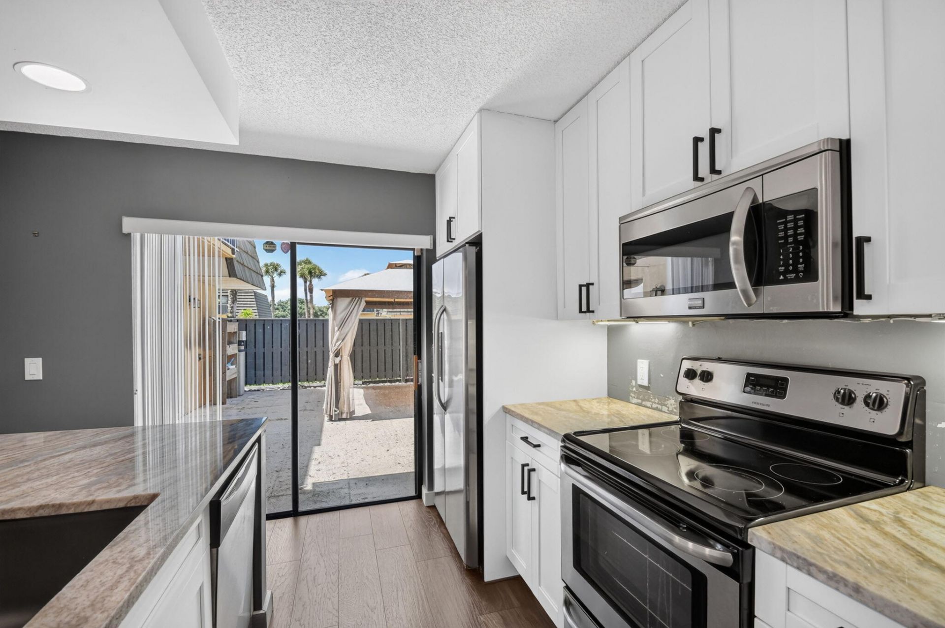 2409 24th Way, West Palm Beach, FL 33407 Photo