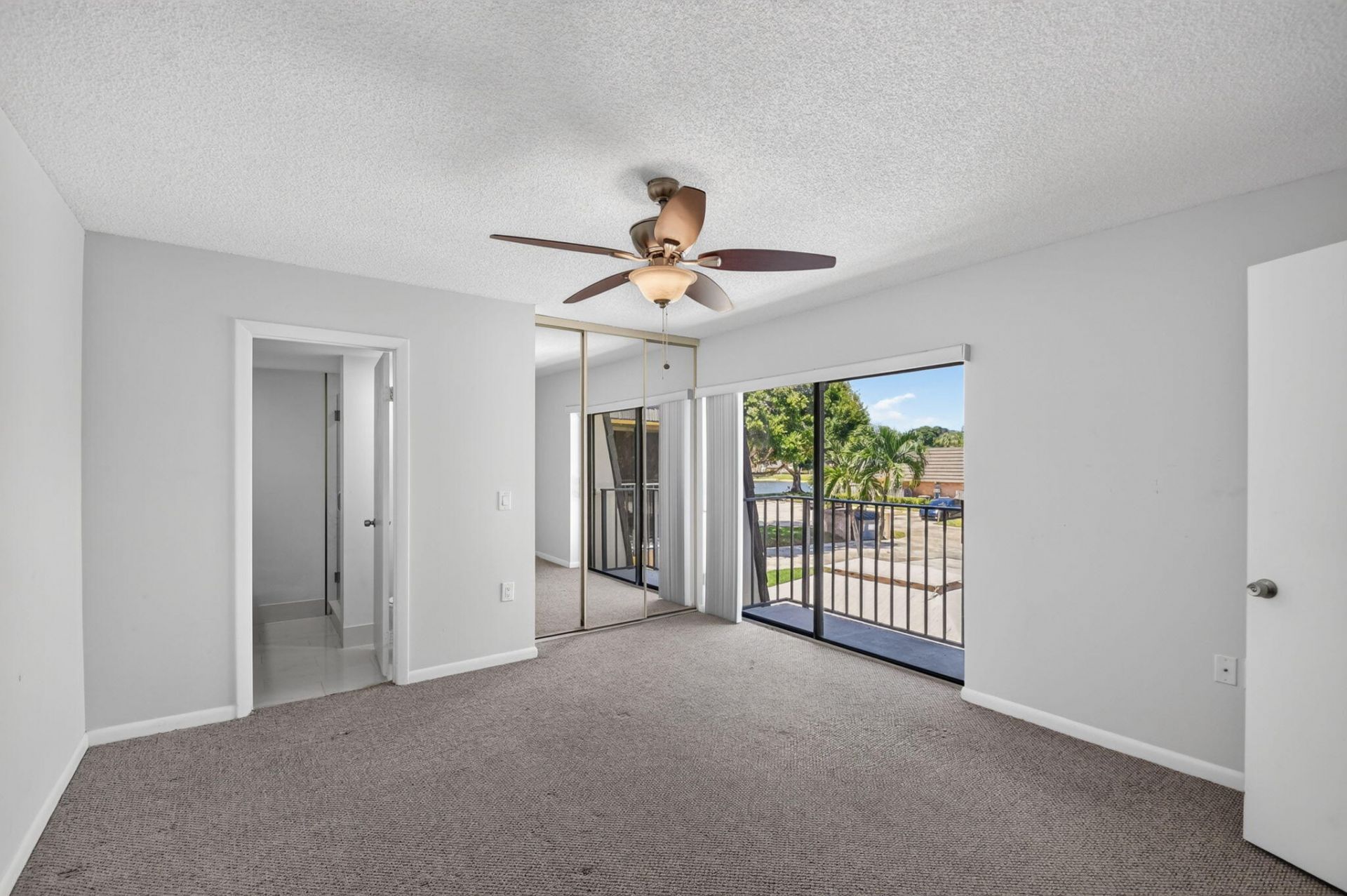 2409 24th Way, West Palm Beach, FL 33407 Photo
