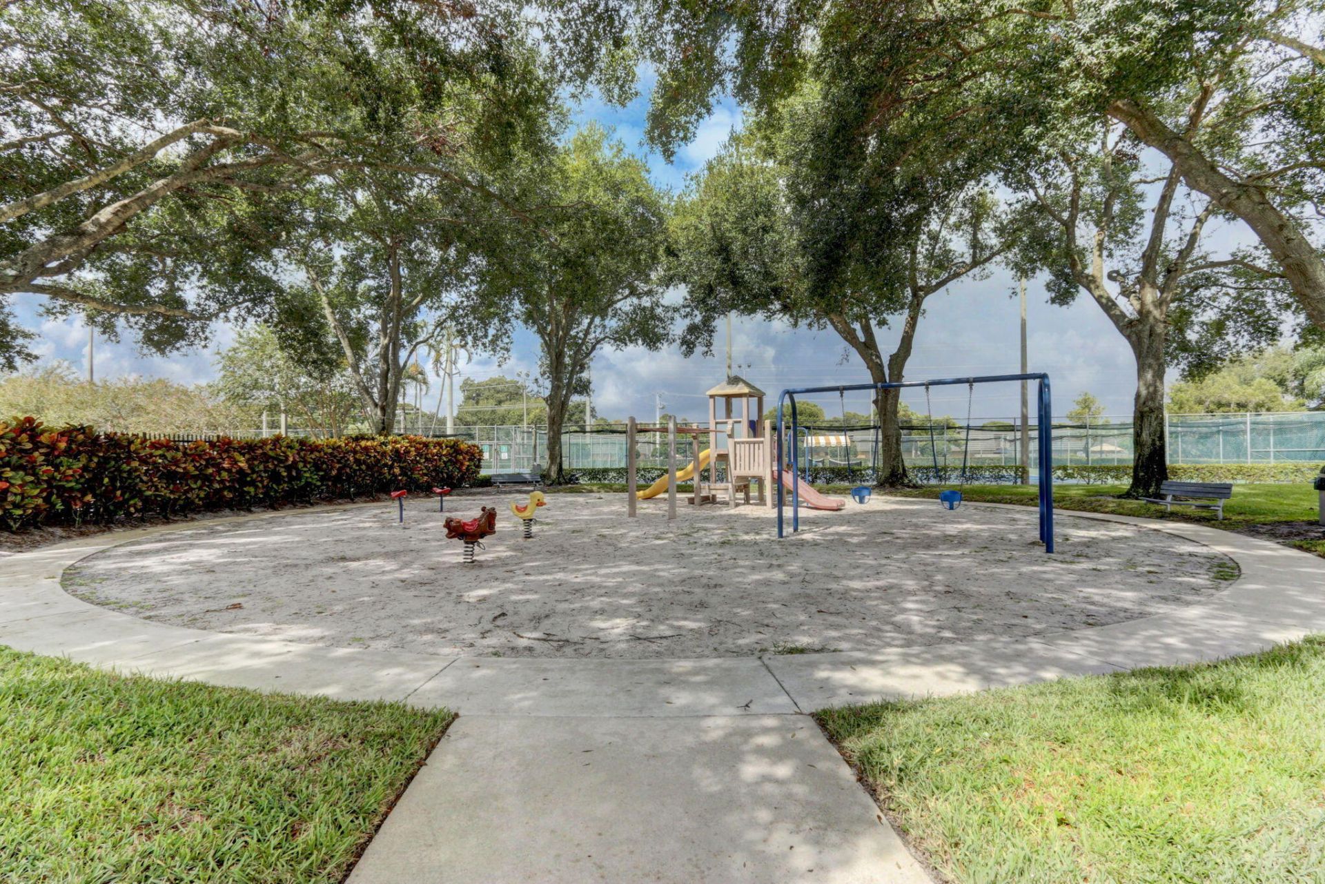 2409 24th Way, West Palm Beach, FL 33407 Photo