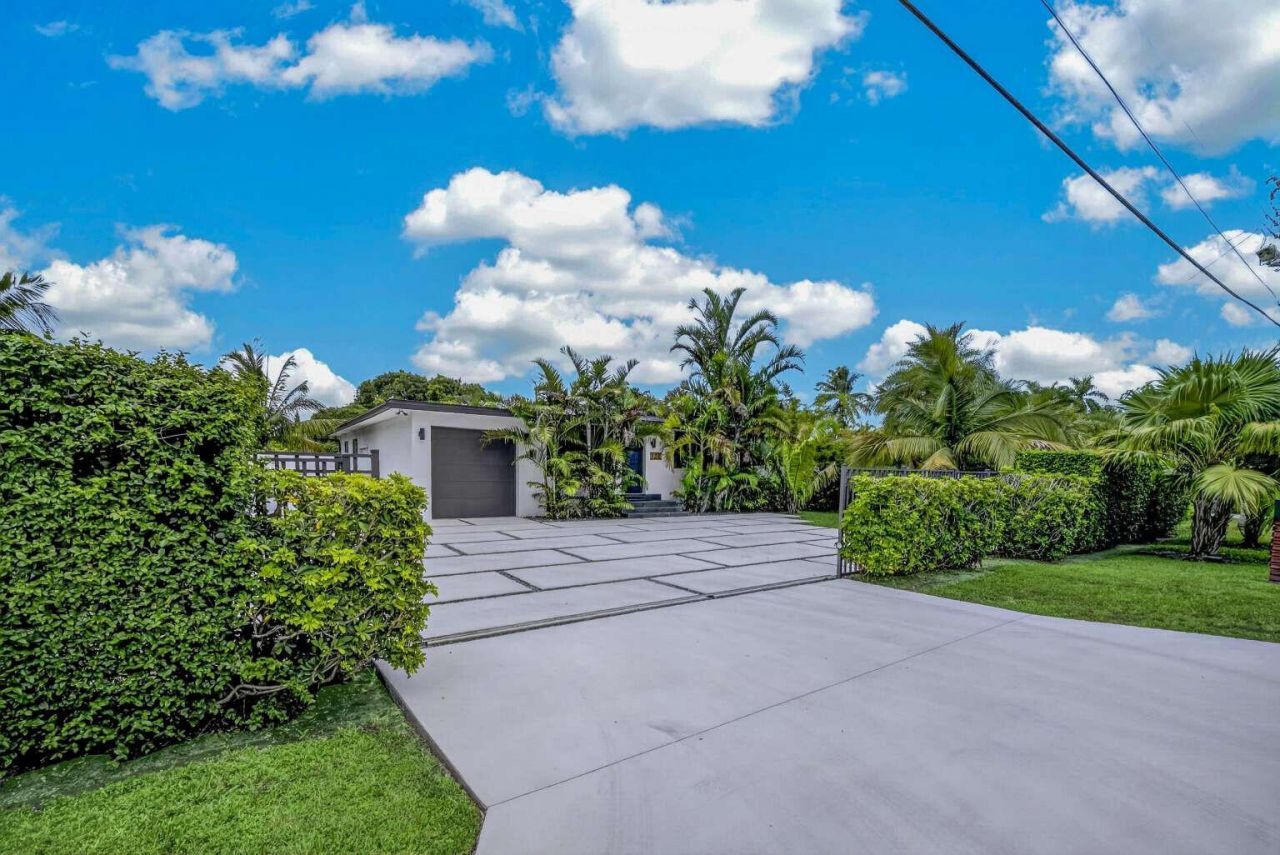125 NE 146th Street, Miami, FL 33161 Photo