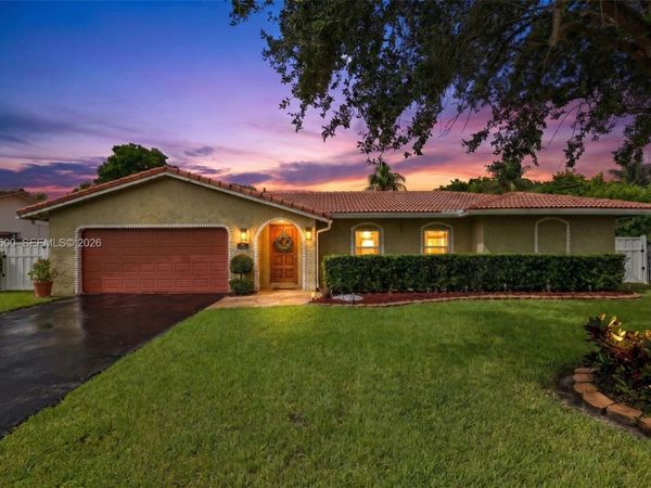 8835 NW 27th St , Coral Springs, FL 33065