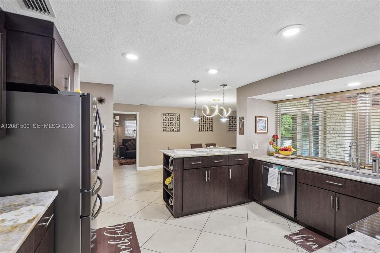 8835 NW 27th St , Coral Springs, FL 33065 Photo
