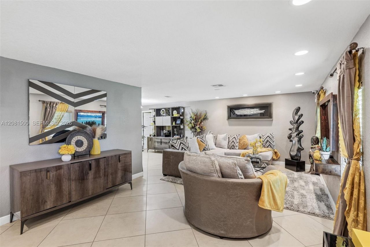 8835 NW 27th St , Coral Springs, FL 33065 Photo
