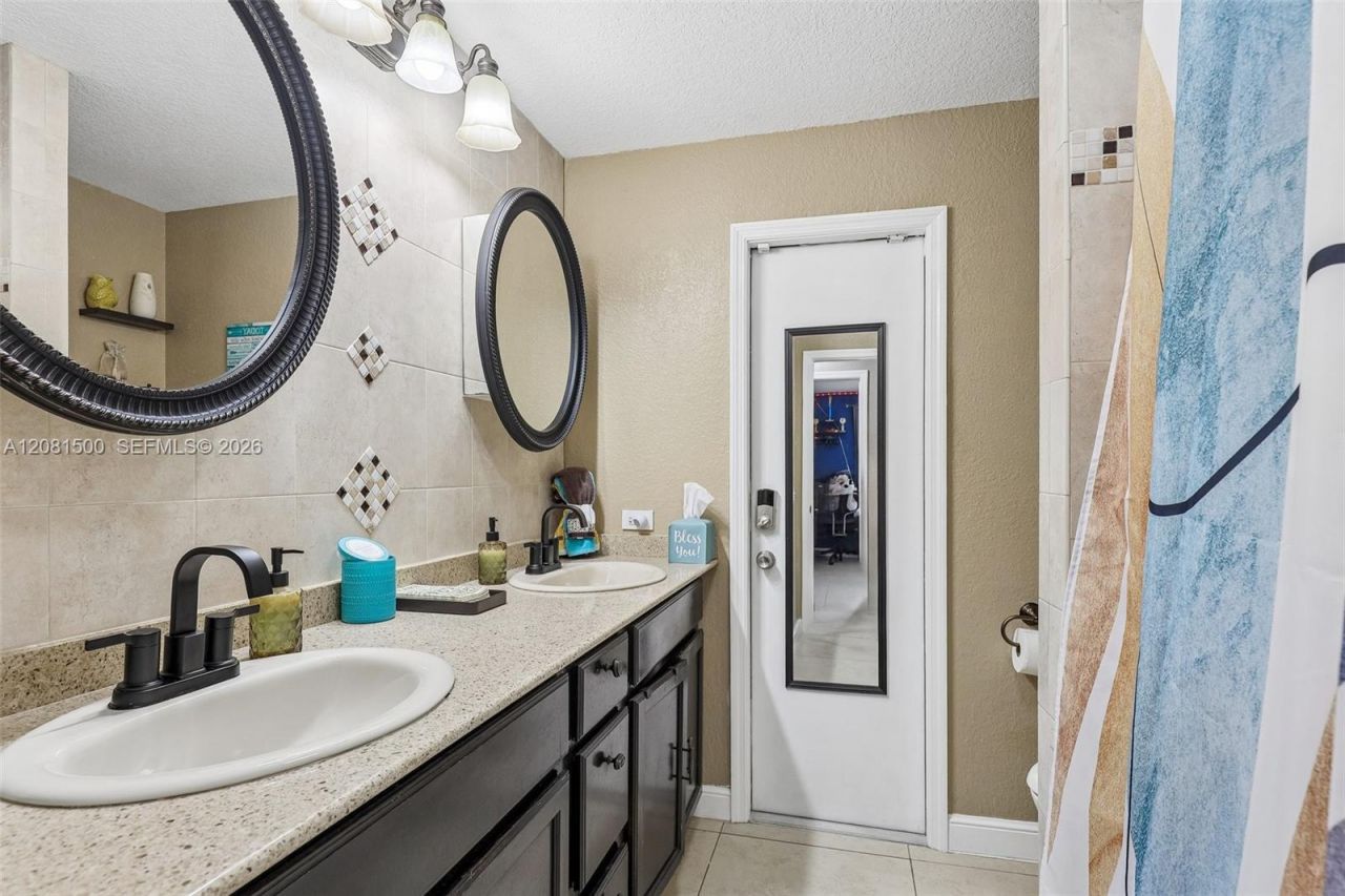 8835 NW 27th St , Coral Springs, FL 33065 Photo