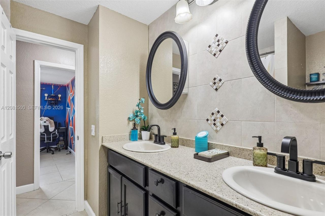 8835 NW 27th St , Coral Springs, FL 33065 Photo