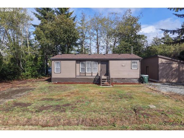 63583 GRAND RD, Coos Bay, OR 97420