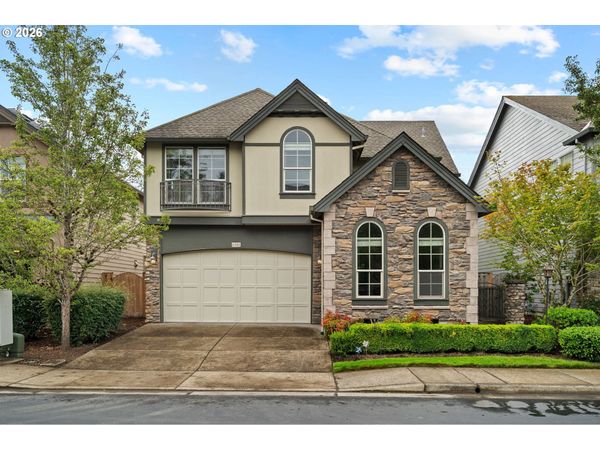 6148 NE WHITEWOOD DR, Hillsboro, OR 97124
