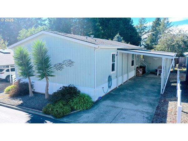 97940 W BENHAM LN, Unit 16, Brookings, OR 97415