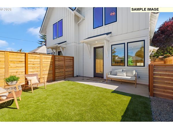 1520 NE JARRETT ST, Unit A, Portland, OR 97211