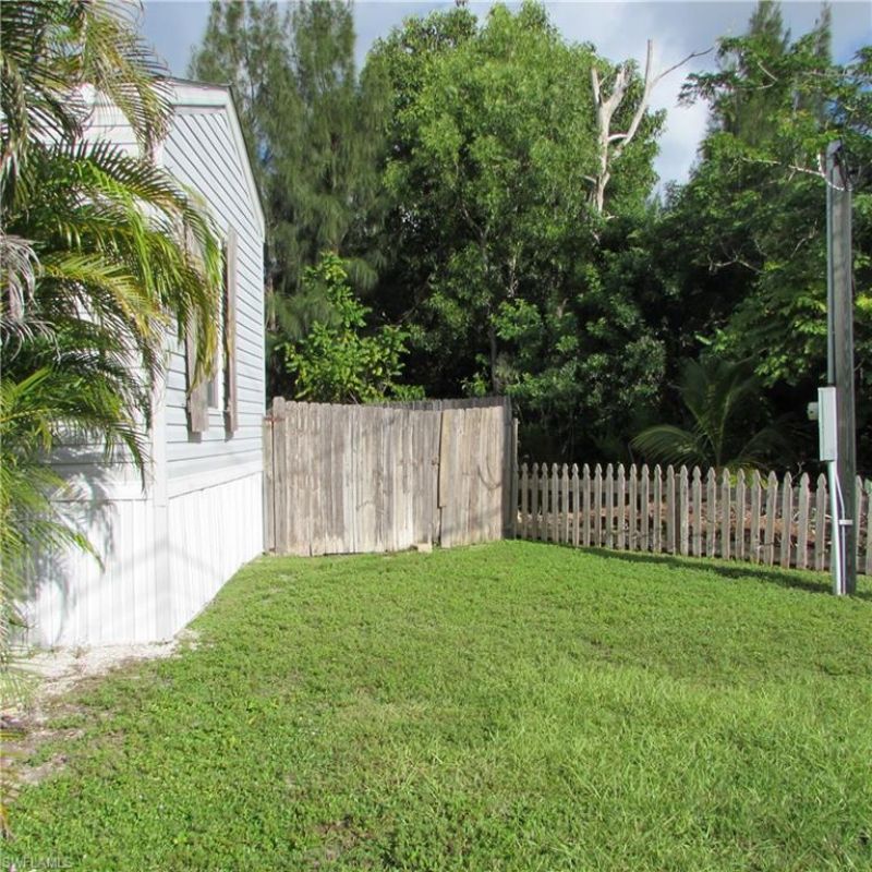 11311 Stringfellow Rd, Bokeelia, FL 33922 Photo