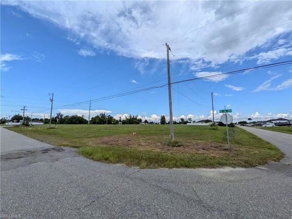 3601 Durden PKWY , CAPE CORAL, FL 33993