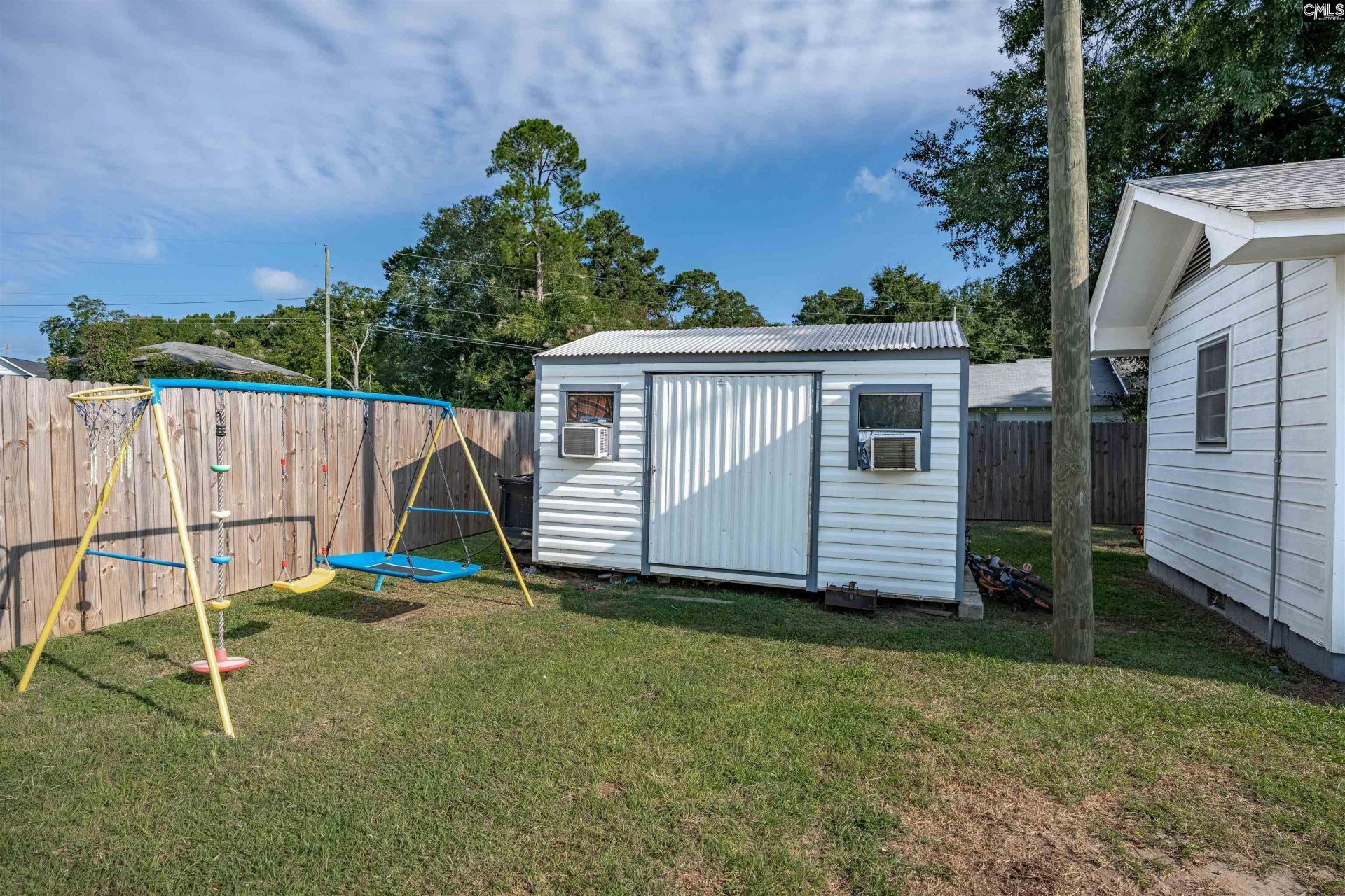 2729 College Street Photo 14