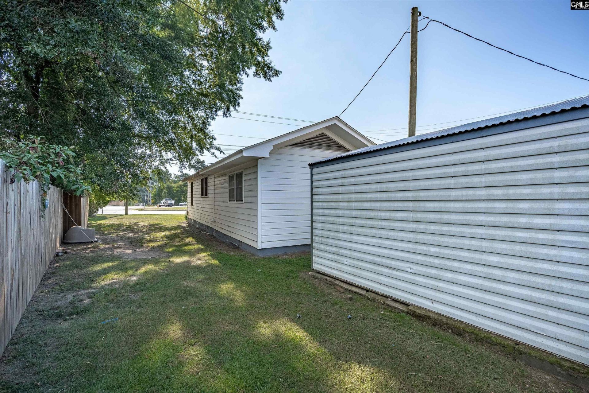 2729 College Street Photo 15