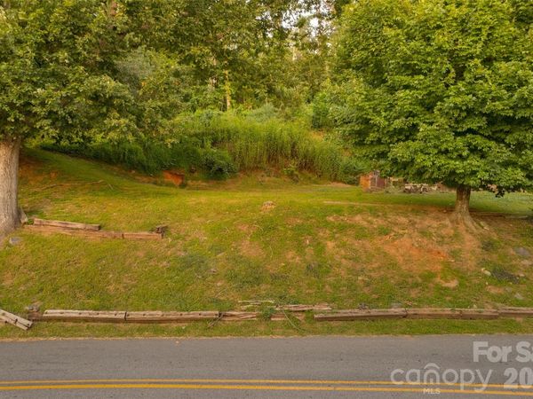 474 College Street, Asheville, NC 28801