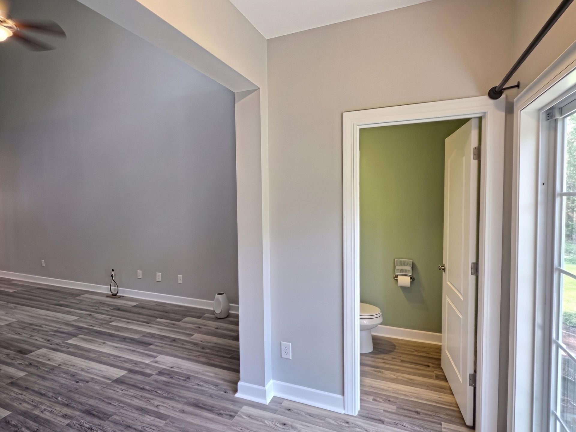 1018 Fairway Ln. Photo 11