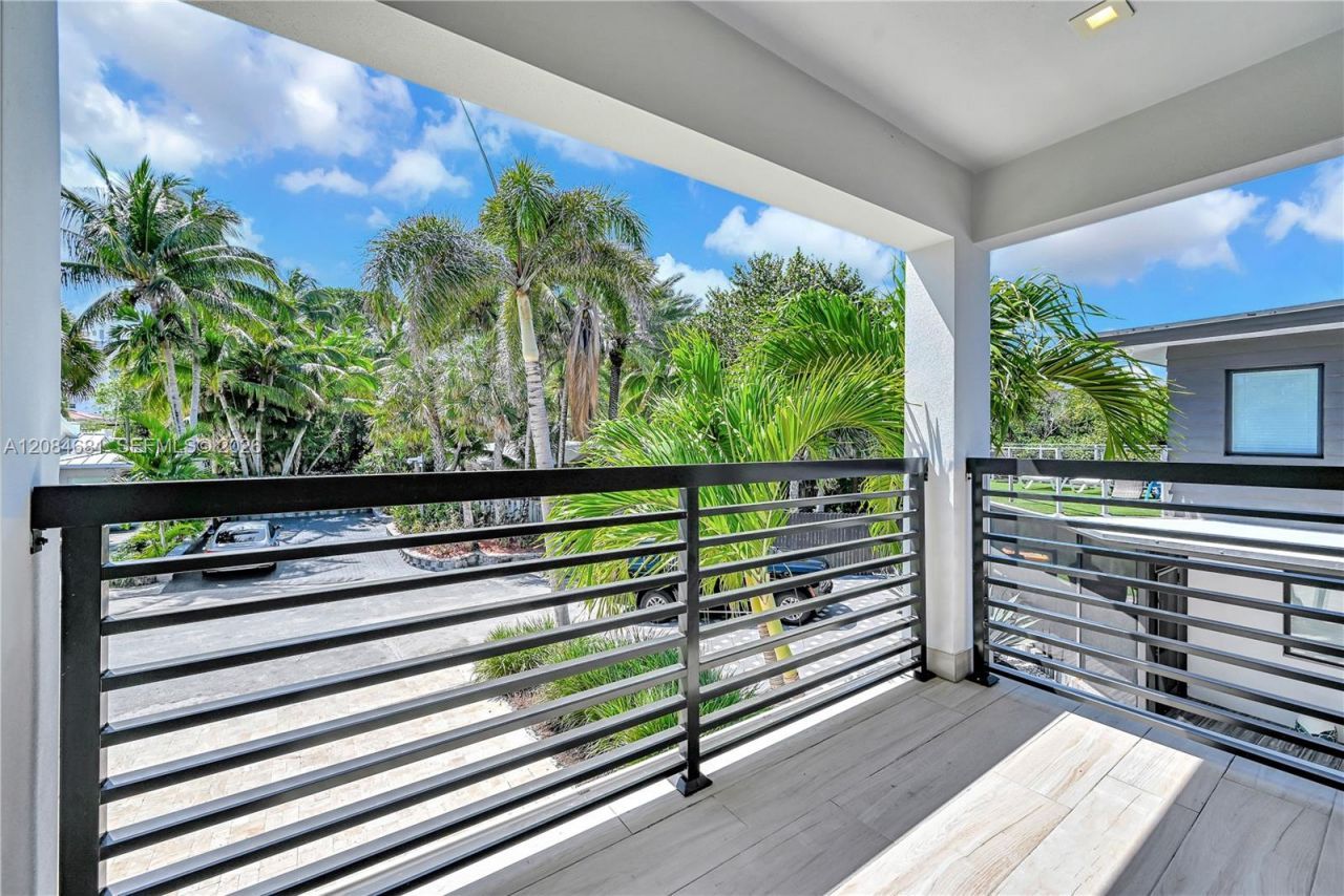 3305 NE 15th St, Fort Lauderdale, FL 33304 Photo
