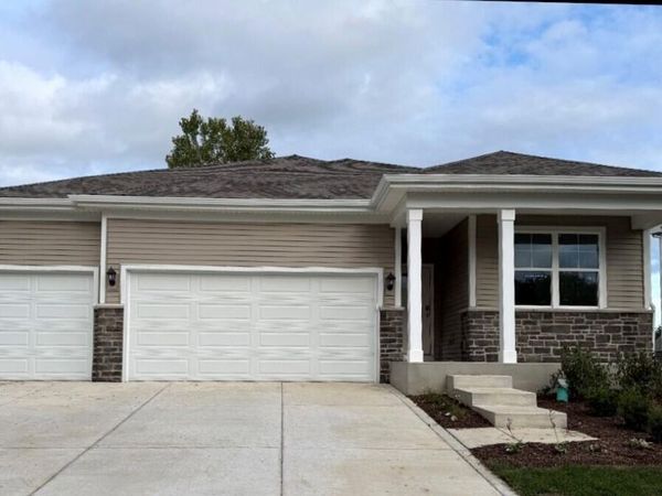 47 Larwick Circle, Valparaiso, IN 46385