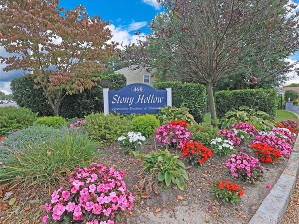 460 Old Town Road , Unit 3-O, Port Jefferson Station, NY 11776