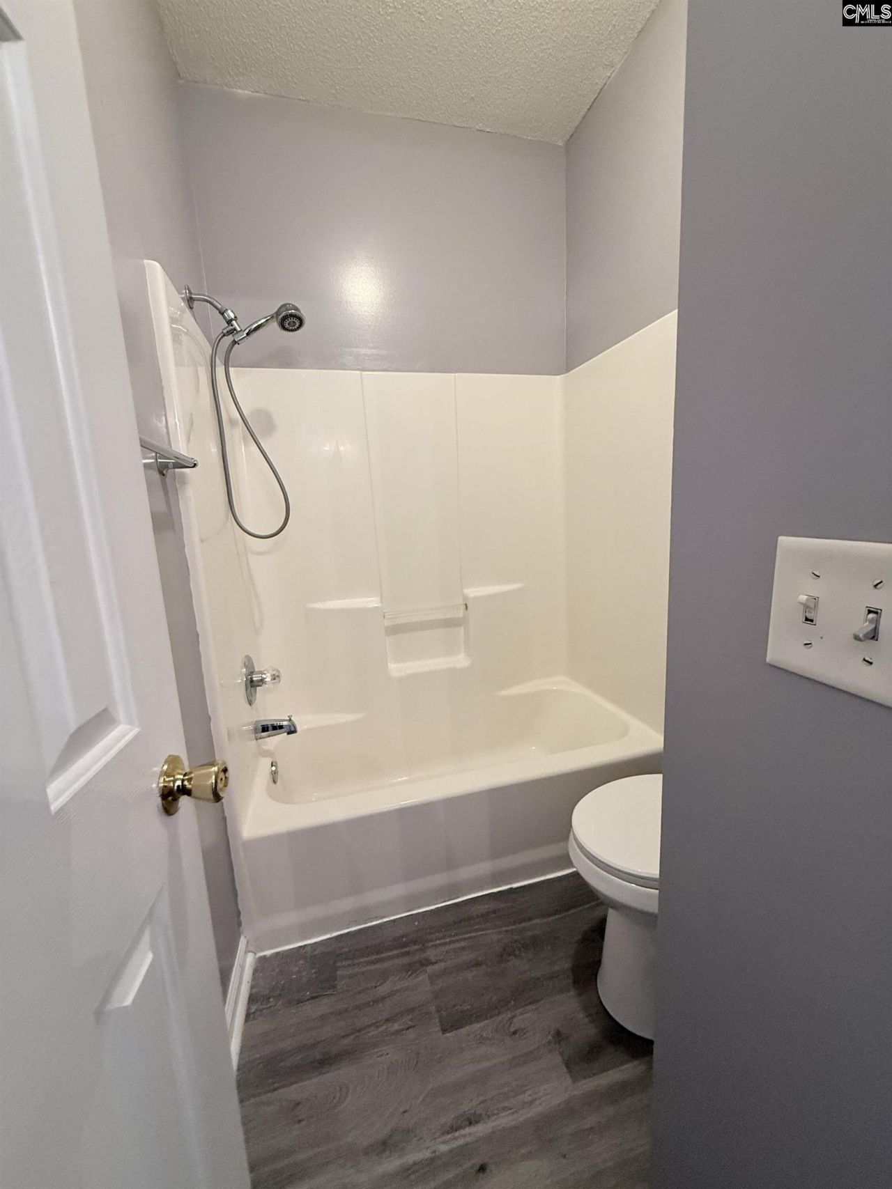 209 Lockleven Drive Photo 16