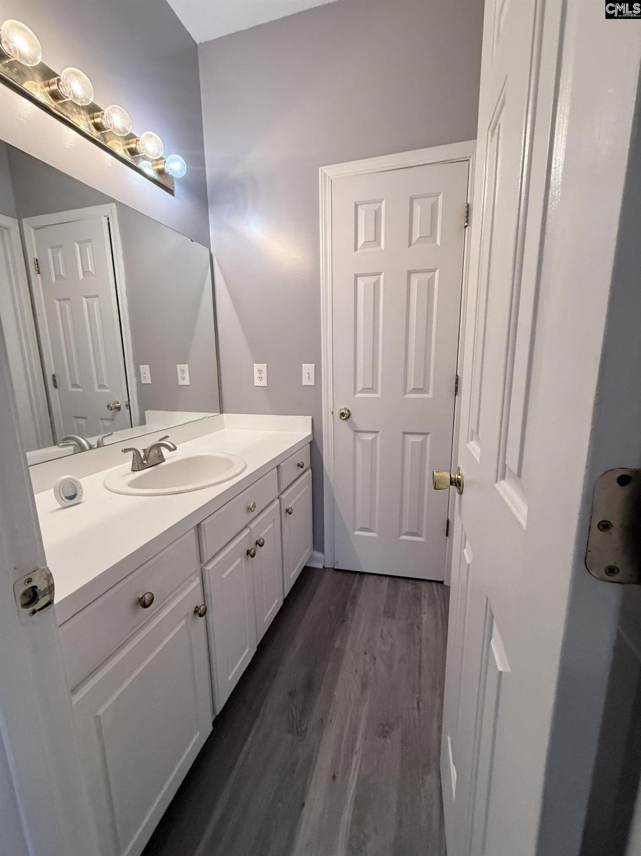 209 Lockleven Drive Photo 19
