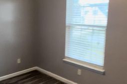 209 Lockleven Drive photo 4