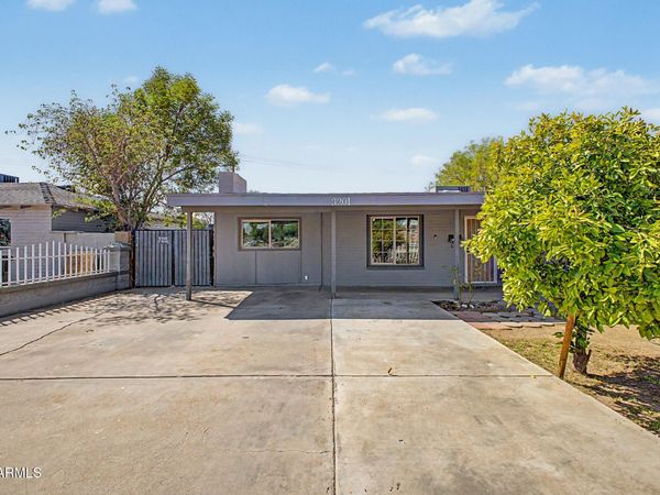 3201 W BETHANY HOME Road, Phoenix, AZ 85017