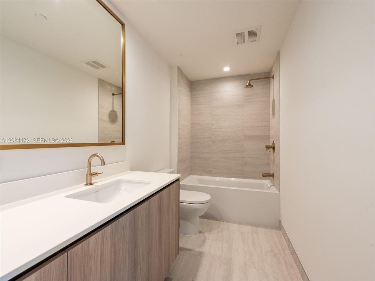 77 SE 5th St , Unit 1714, Miami, FL 33131 Photo