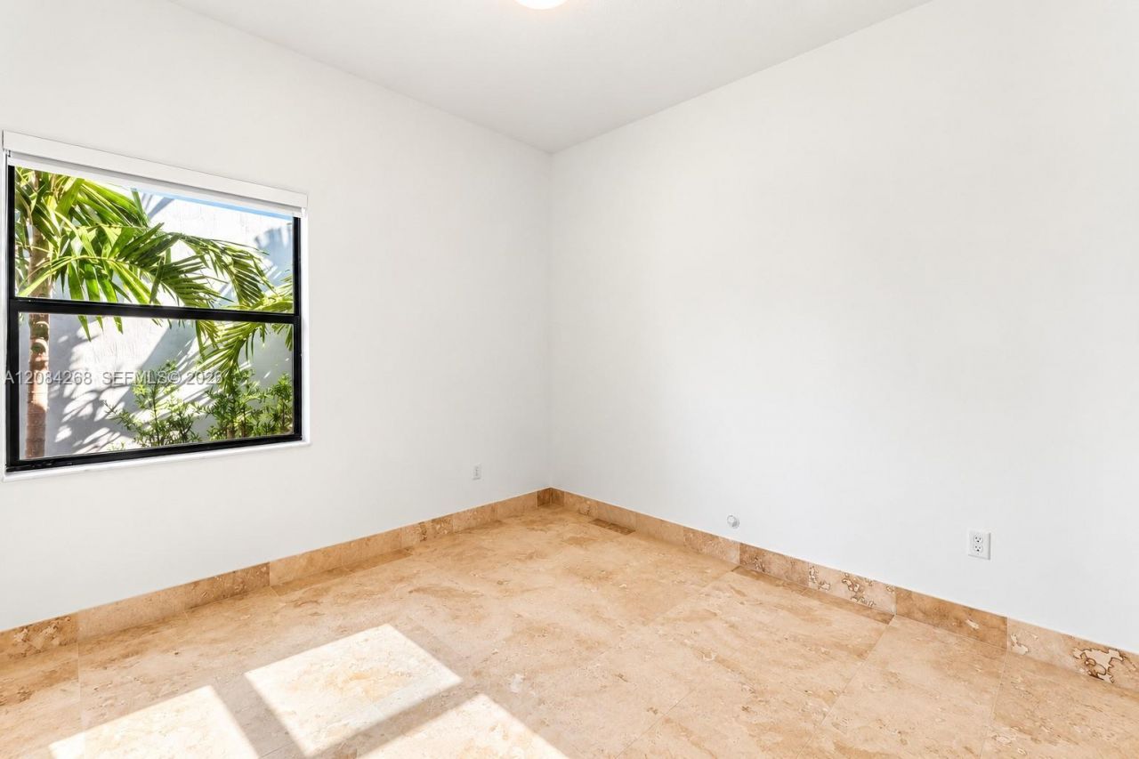 17564 SW 41st St , Miramar, FL 33029 Photo