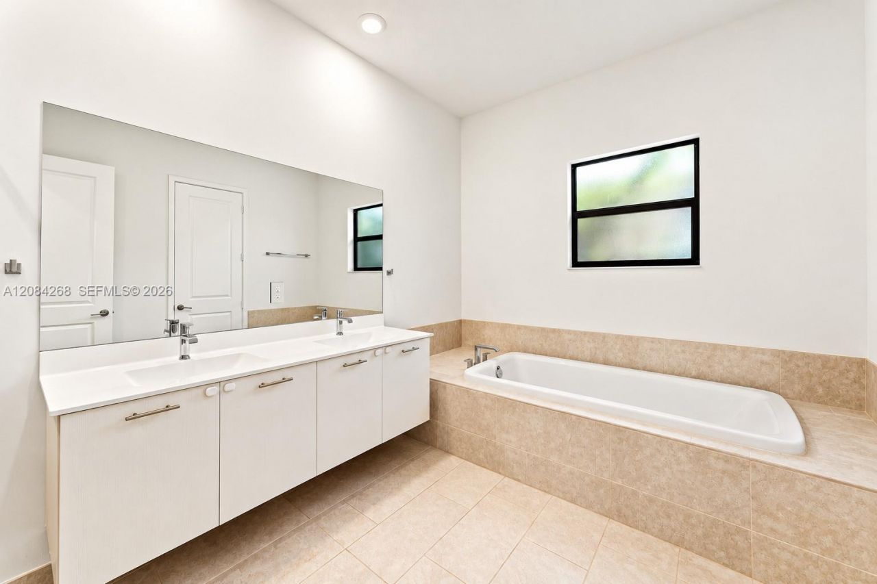 17564 SW 41st St , Miramar, FL 33029 Photo