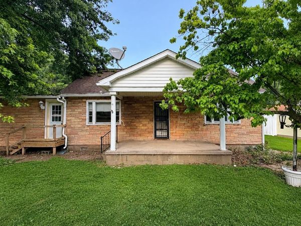 270 4th Street, Moundsville, WV 26041