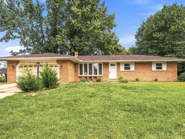 15747 Wagon Wheel N, Granger, IN 46530
