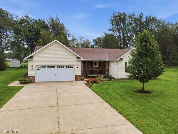 7288 Fieldstone Avenue , Conneaut, OH 44030