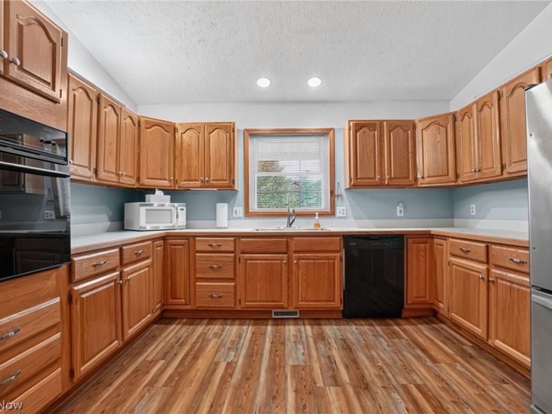 7288 Fieldstone Avenue, Conneaut, OH 44030 Photo 19