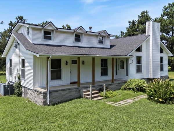 11065 New cut off Rd , Bon Aqua, TN 37025