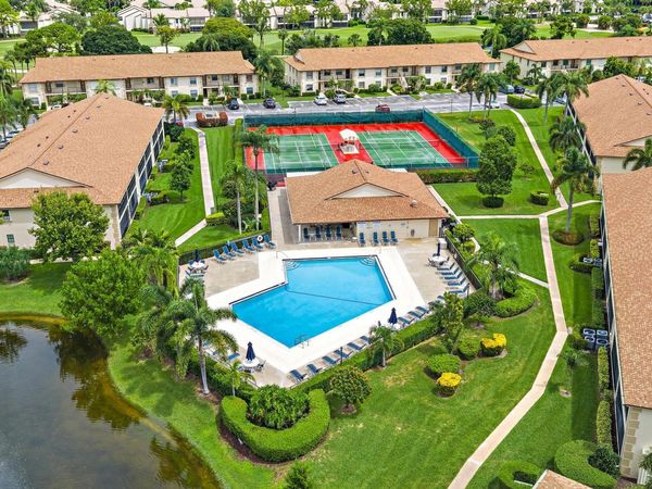 1302 Pinecrest Circle, Unit c, Jupiter, FL 33458