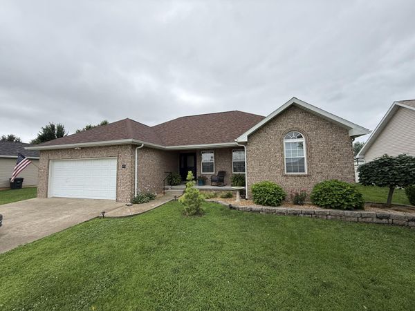 475 S Gary Avenue, Bolivar, MO 65613