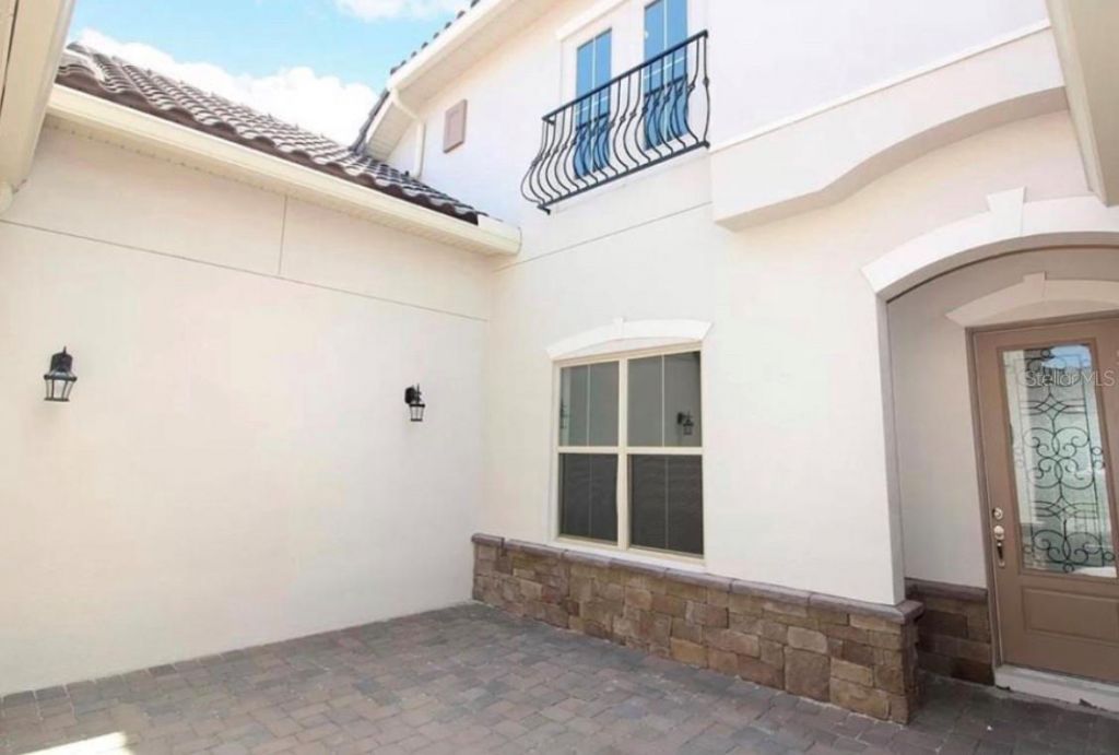 2512 Diamond Ridge Court, Orlando, FL 32835 Photo