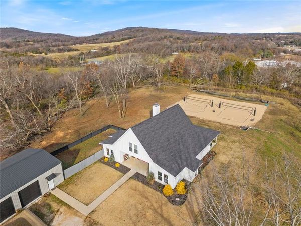 149 NW Campbell Road , Fayetteville, AR 72701