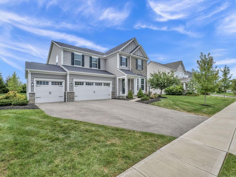 9372 Dewitt Drive, Plain City, OH 43064 Photo 3
