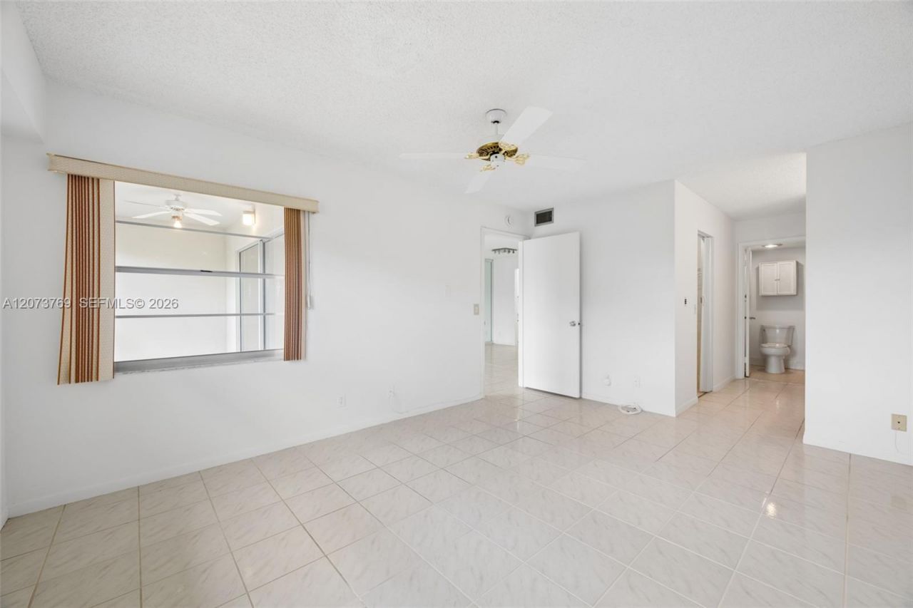 12501 SW 14th St, Unit 401R, Pembroke Pines, FL 33027 Photo