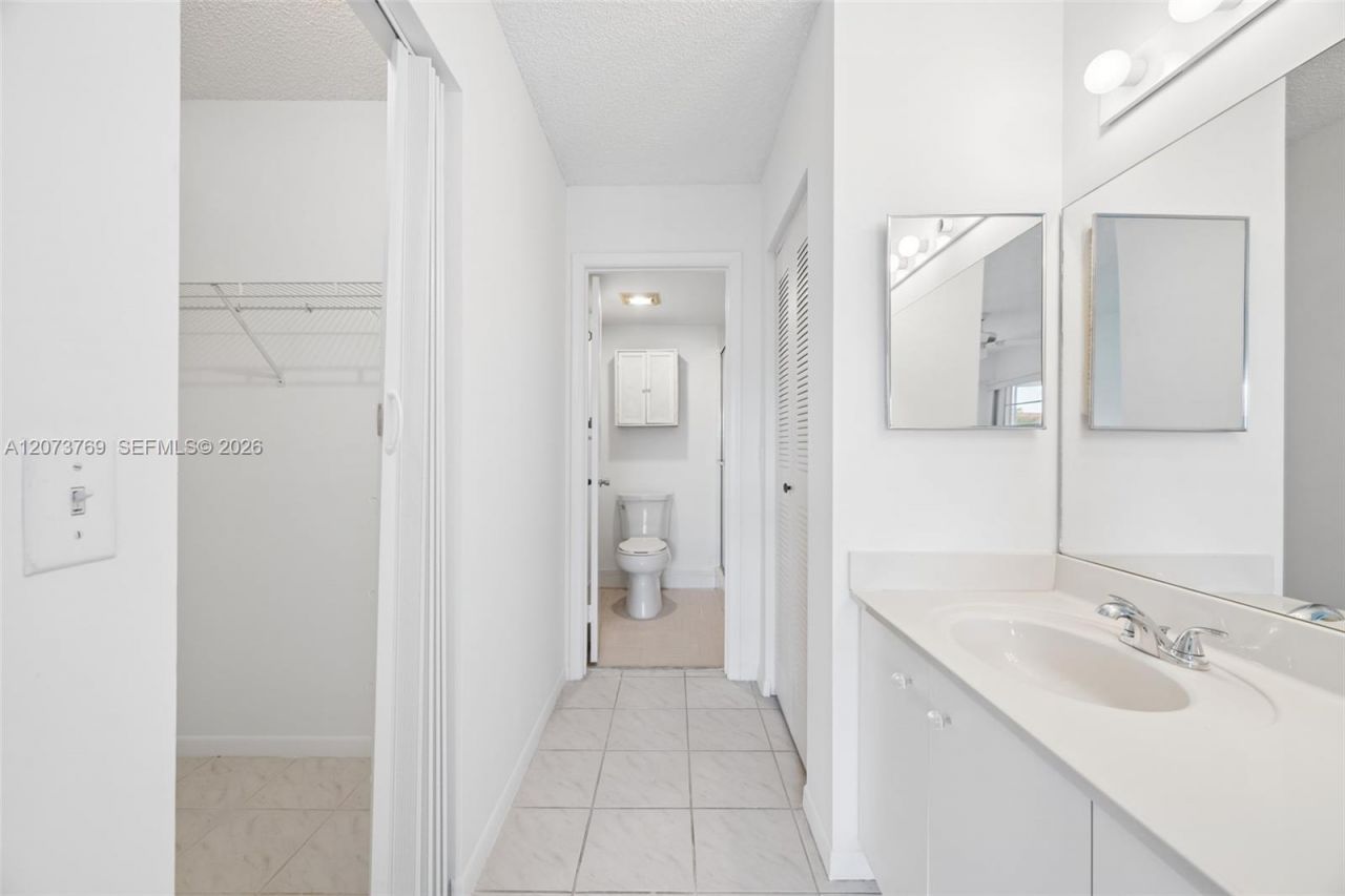 12501 SW 14th St, Unit 401R, Pembroke Pines, FL 33027 Photo