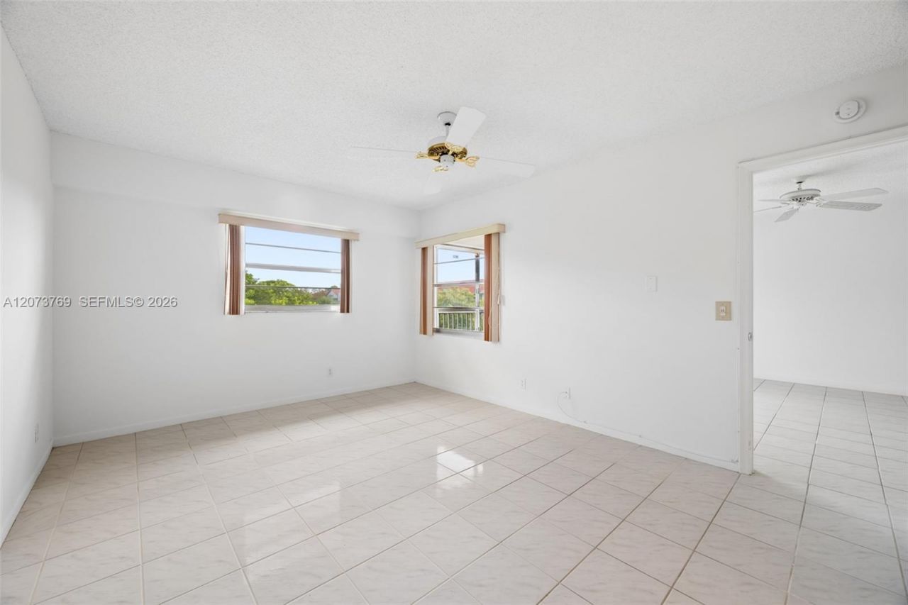 12501 SW 14th St, Unit 401R, Pembroke Pines, FL 33027 Photo