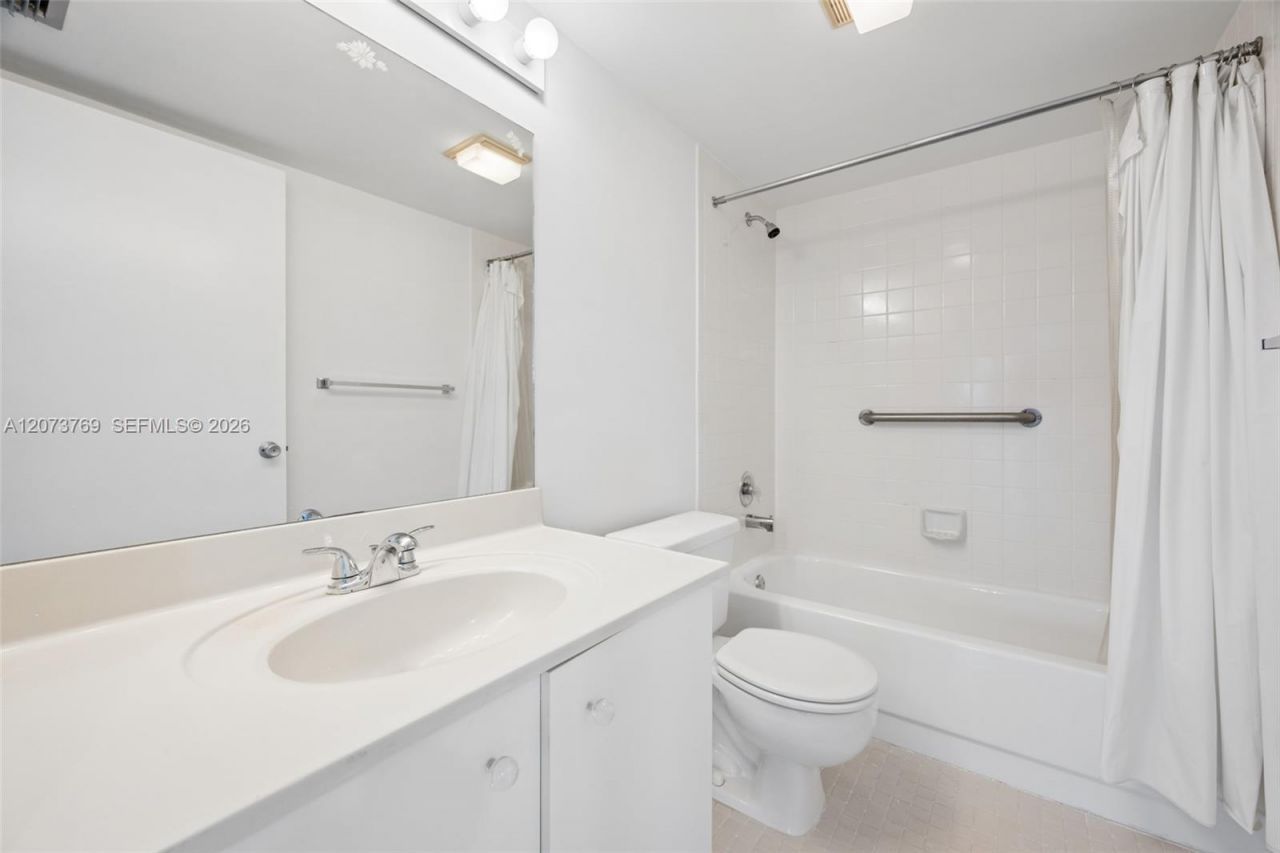 12501 SW 14th St, Unit 401R, Pembroke Pines, FL 33027 Photo
