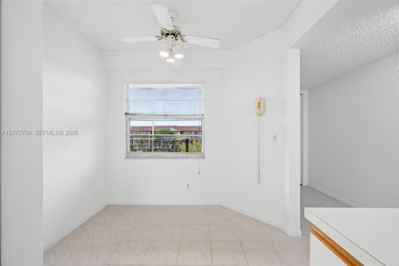 12501 SW 14th St, Unit 401R, Pembroke Pines, FL 33027 Photo