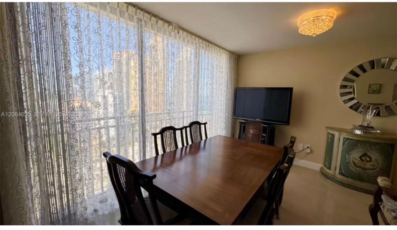 210 174th St, Unit 2415, Sunny Isles Beach, FL 33160 Photo