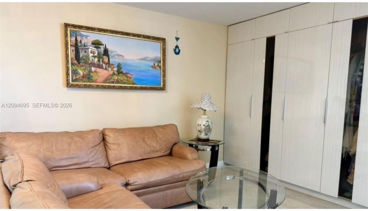 210 174th St, Unit 2415, Sunny Isles Beach, FL 33160 Photo